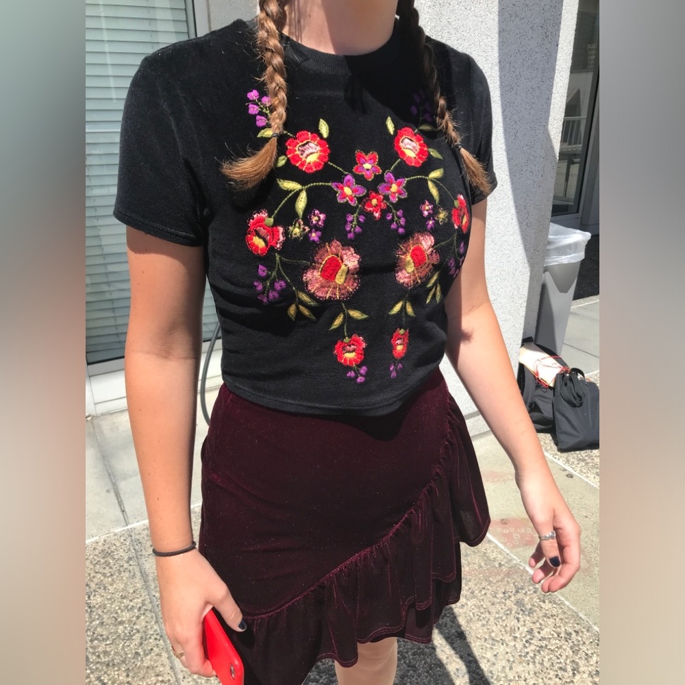 Urban Outfitters Black Velvet Crop Tee